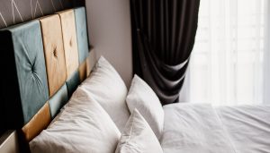 Winter Dry Air: 7 Signs You Need a Humidifier blog-bedroom
